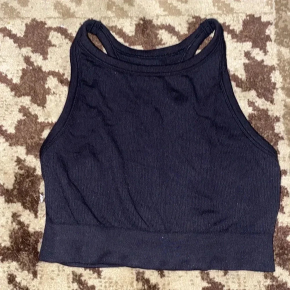 Old Navy Active Ribbed Crop Top - Picture 1 of 3